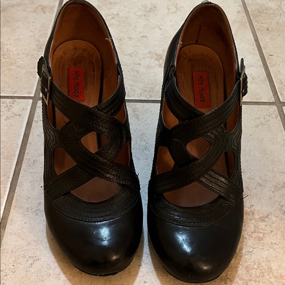Miz Mooz Elegant Black Cross-Strap Heels